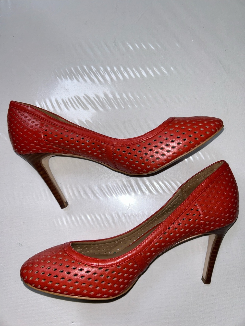 NWOB Ann Taylor Red Perforated Leather Pointed-Toe Pumps